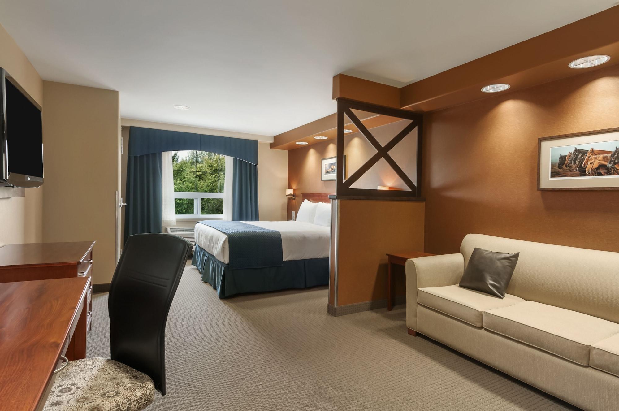 Days Inn & Suites By Wyndham Brandon Bagian luar foto
